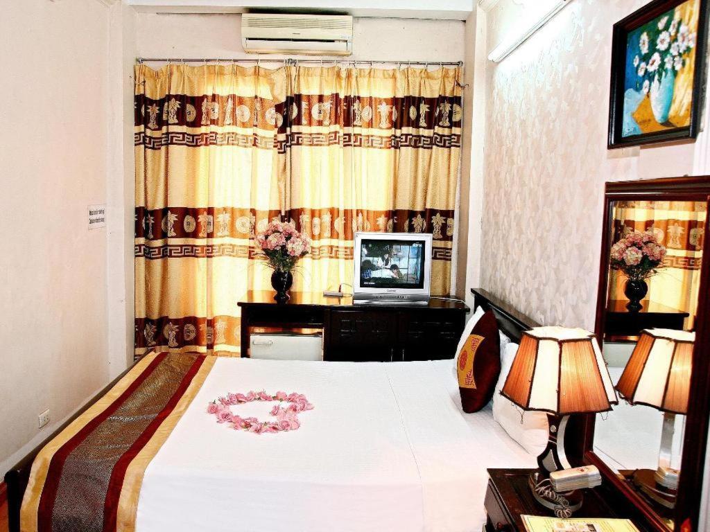 Kangaroo Hostel Hanoi Exterior photo